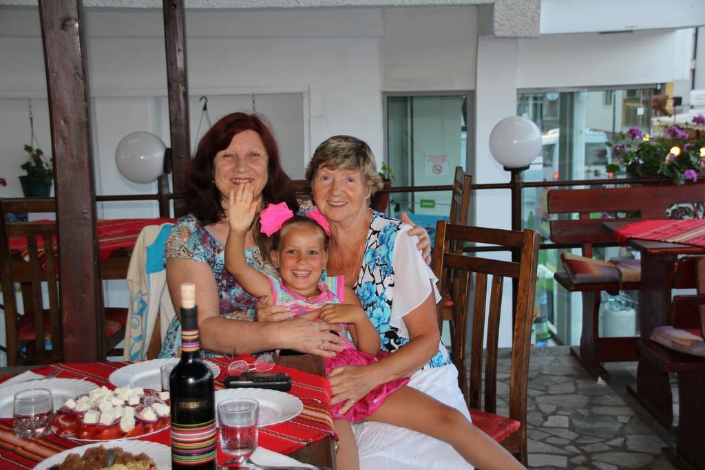 Family Hotel Verona Sozopol Rom bilde