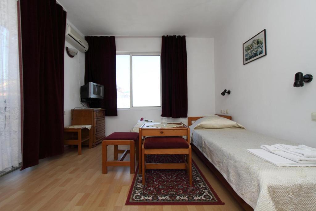 Family Hotel Verona Sozopol Rom bilde