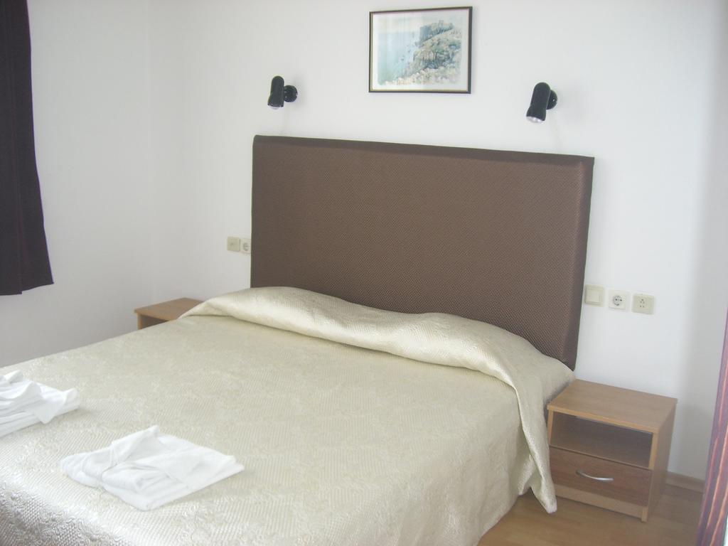Family Hotel Verona Sozopol Rom bilde
